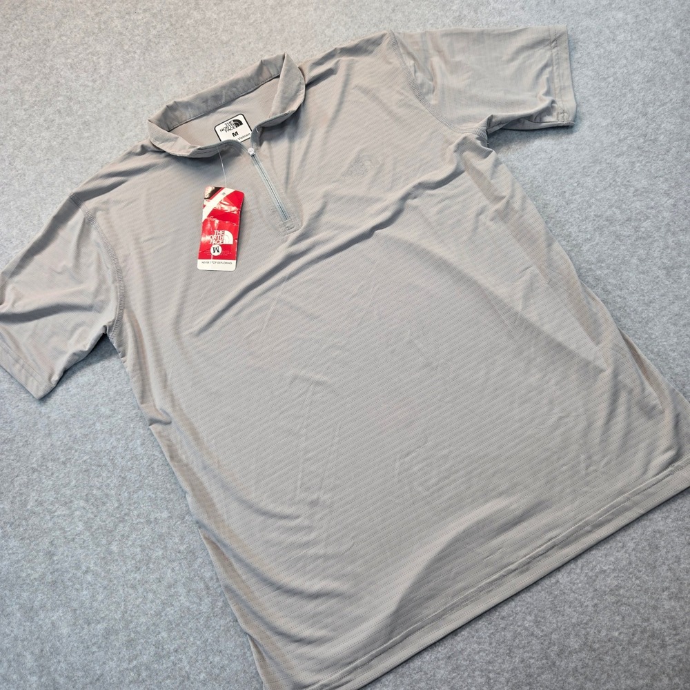 The North Face Mens Quarter Zip Short Sleeve Shirt Gray Active Top Size M NEW